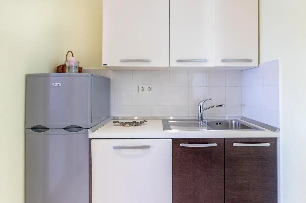Maris Apartment Palit Croatia